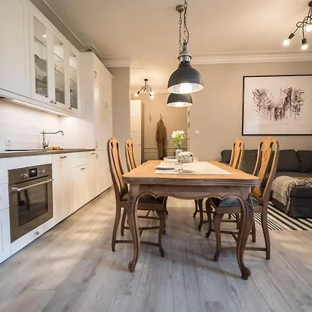 아파트 Ts 부티크 아파트먼트 슈체친